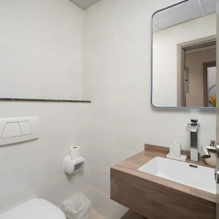 Nasma Luxury Stays - Elevated Comfort & Style In A 24Th Floor Apartment Dubai Esterno foto