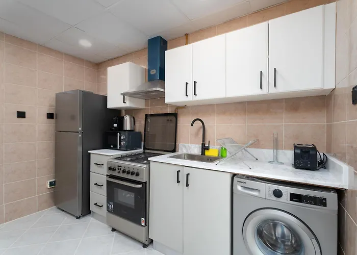 Nasma Luxury Stays - Elevated Comfort & Style In A 24Th Floor Apartment